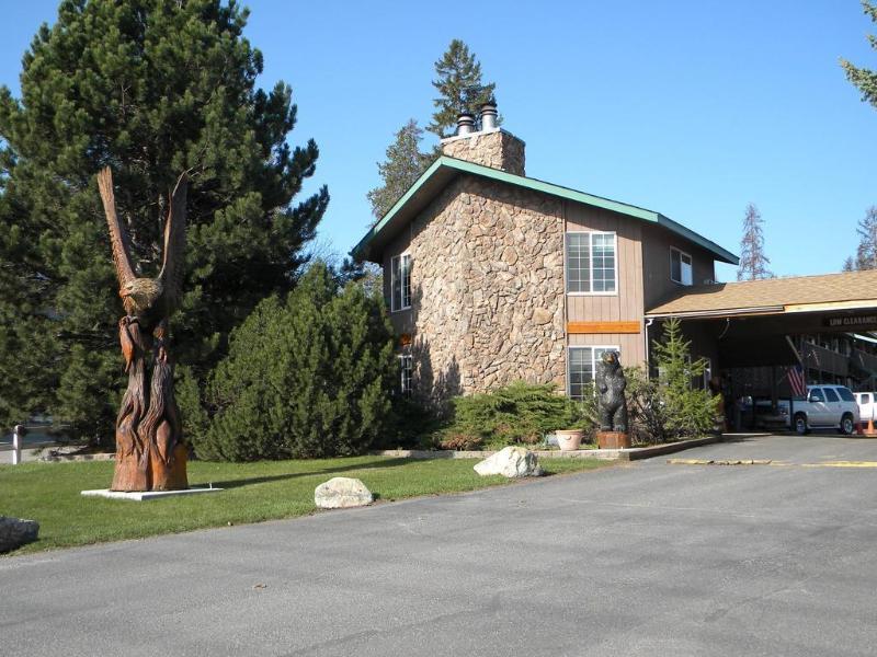 Hampton Inn & Suites Whitefish Exterior photo
